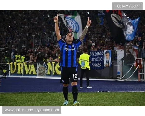 劳塔罗扣球摆脱动作干净利落，国际米兰极具侵略性——一场攻防美学的展现