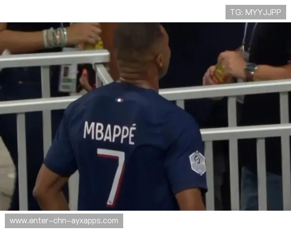 法甲巴黎替补上场即建功,胜局锁定