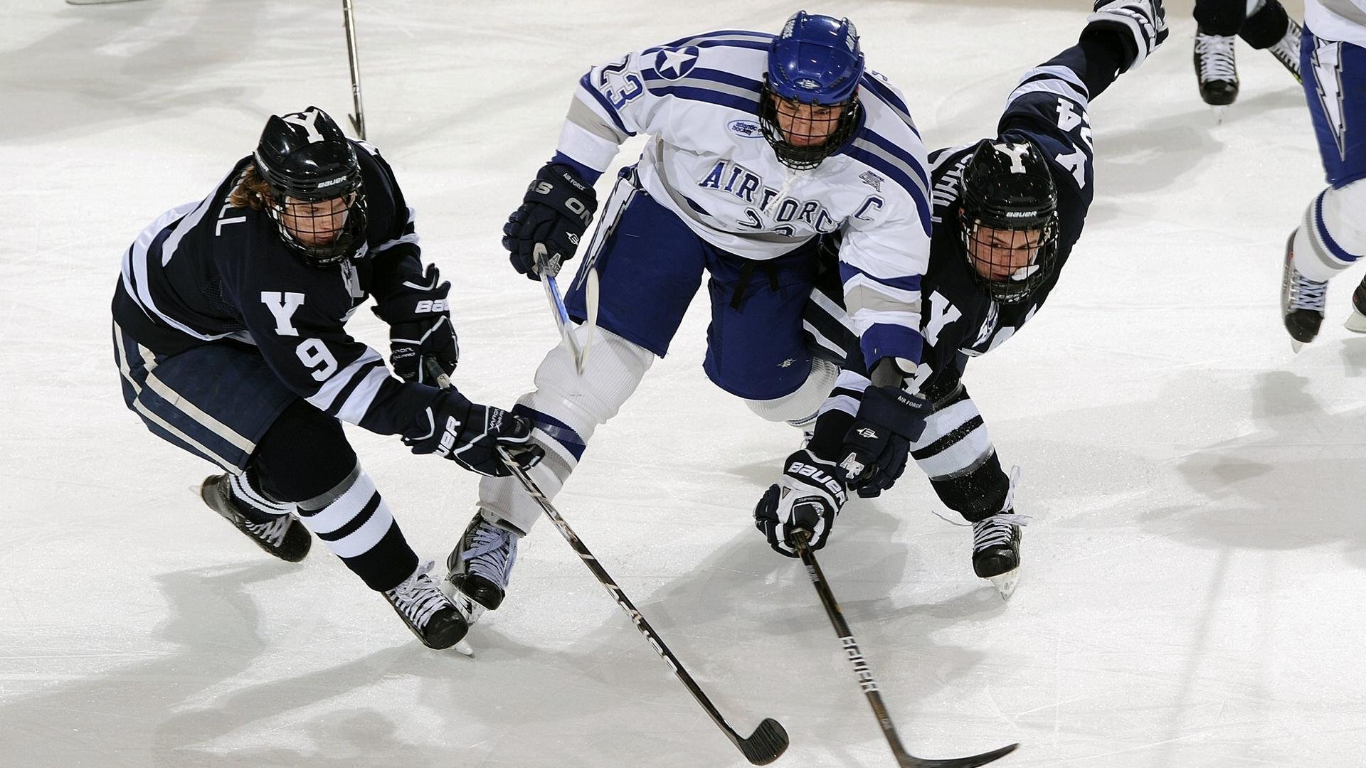 中国足球比赛风云变幻，球队实力有所突破，看一下中国足球队